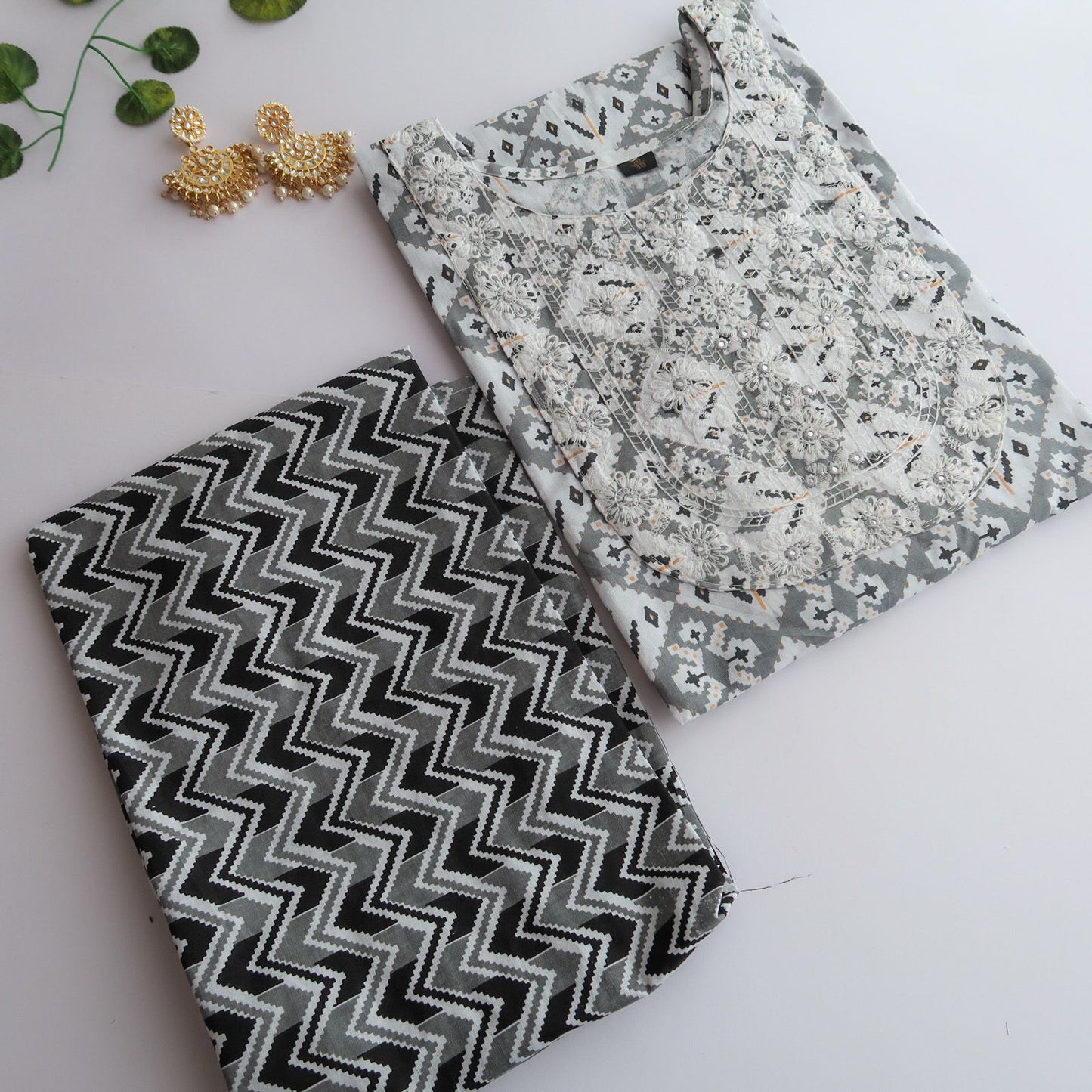 Grey white ikkat Slim Fit Suit Set