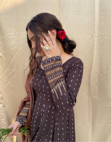 BRIGHT BROWN SUIT SET