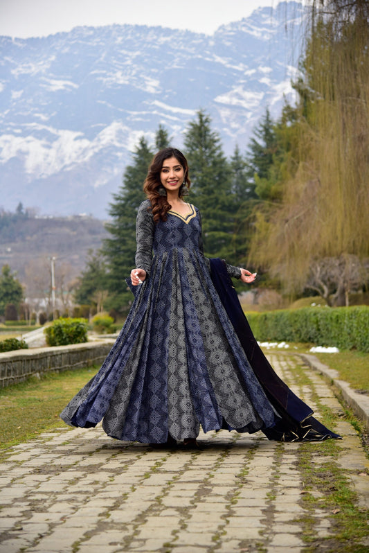 Gayatri black and blue combi maxi set