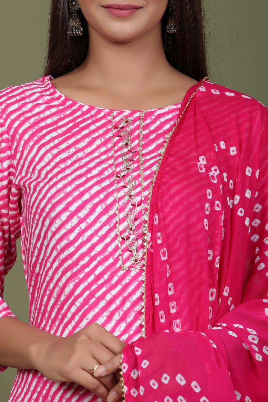 Kesariyavanity The All Season Leheriya Bandhani Suit Set - DEAL