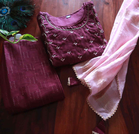 Blackberry Romance Look suit set